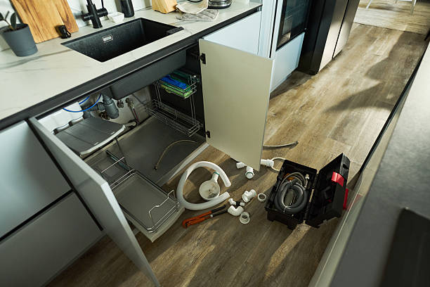Reliable Plumbing contractor in Woodhaven, MI by Street Wise - Plumbing